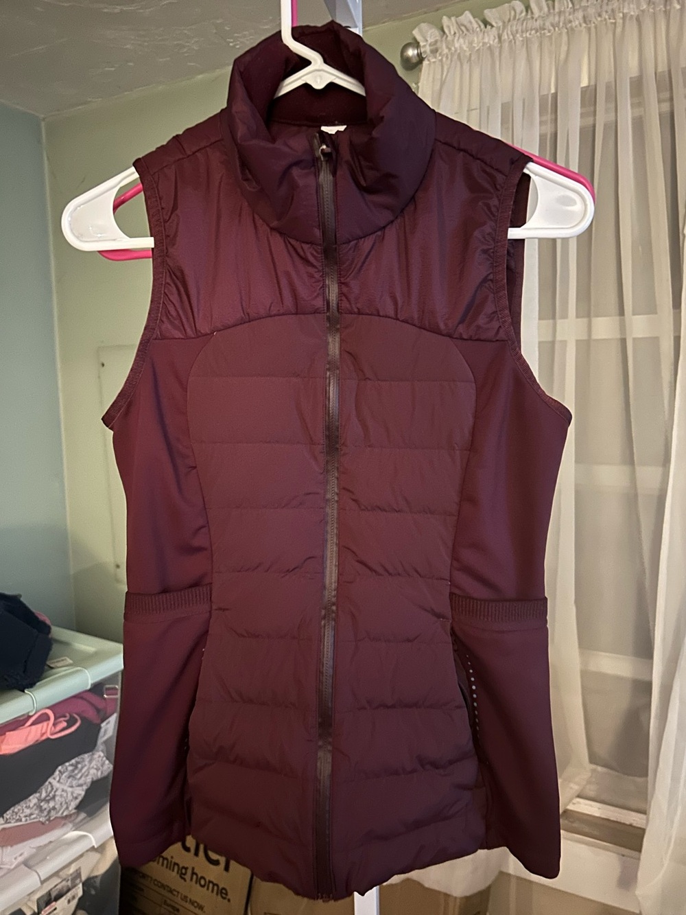 Lululemon Quilted Vest in Burgundy